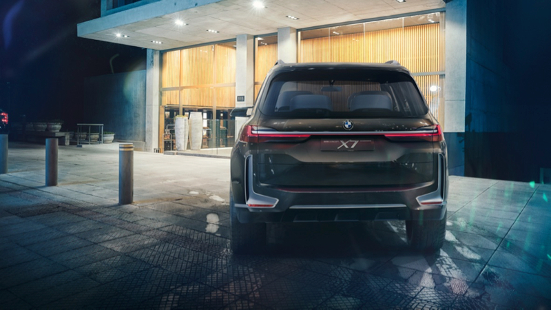 Illustration for article titled I Dare You To Look At More Pictures Of The Unsettling BMW X7